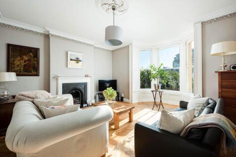 Sitting_Room_1.jpg