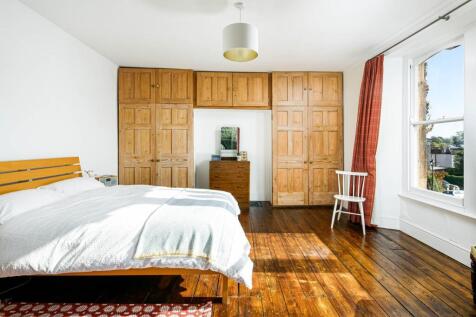 Bedroom1_2.jpg