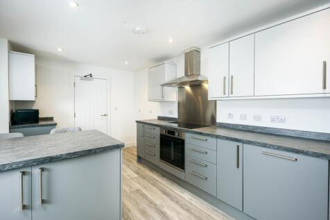 Kitchen_3.jpg