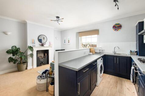 Kitchen_1.jpg