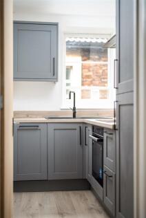 Kitchen_3.jpg