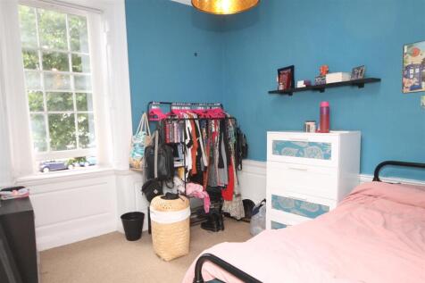 Bedroom.JPG
