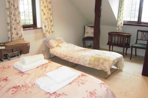 Strawberry Mill with Single and double beds arrang