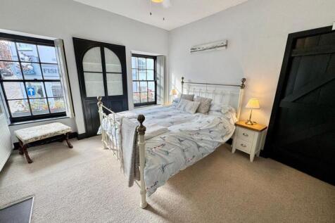 PHOTO-2025-10-11-10-18-39 (10).jpg