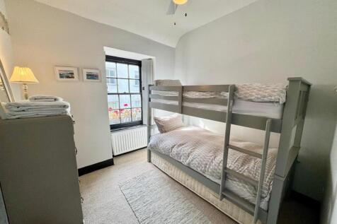 PHOTO-2025-10-11-10-18-39 (8).jpg