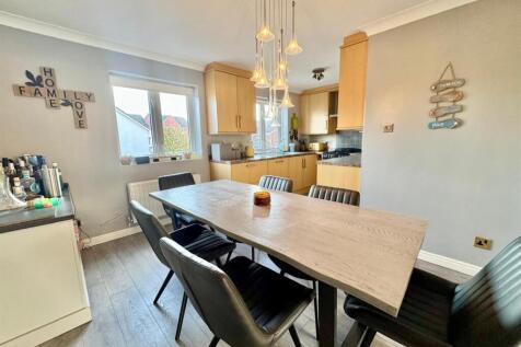 PHOTO-2025-10-11-09-46-08 (4).jpg