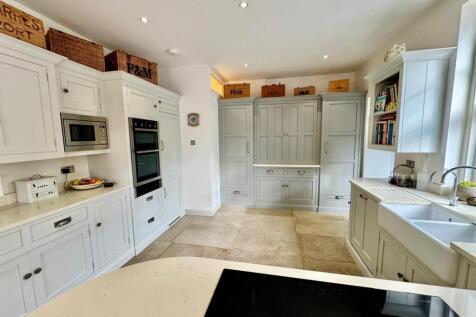 PHOTO-2025-10-22-13-58-45 (6).jpg