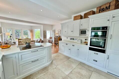 PHOTO-2025-10-22-13-58-45 (11).jpg