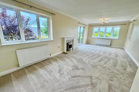 PHOTO-2025-08-15-15-44-57 (4).jpg