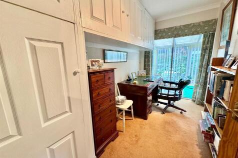 PHOTO-2025-11-12-07-38-31 (3).jpg