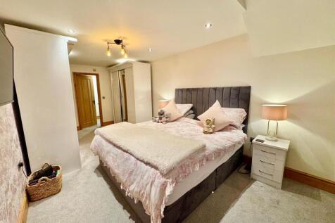 PHOTO-2025-11-17-21-38-55 (15) - Copy.jpg