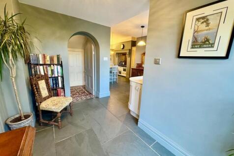 PHOTO-2025-11-19-17-59-55 (21).jpg