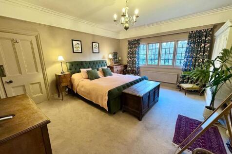 PHOTO-2025-11-19-17-59-55 (32).jpg