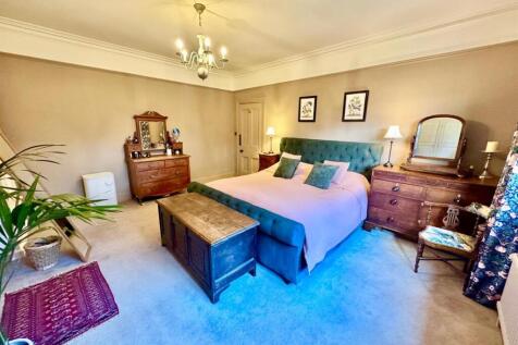 PHOTO-2025-11-19-17-59-55 (33).jpg