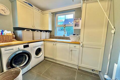 PHOTO-2025-11-19-17-59-55 (20).jpg