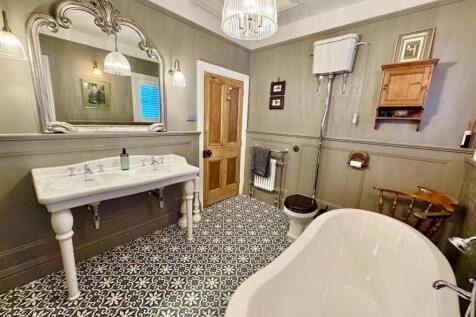 PHOTO-2025-11-19-17-59-55 (39).jpg