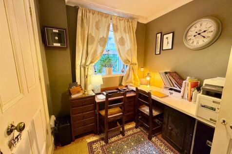 PHOTO-2025-11-19-17-59-55 (15).jpg