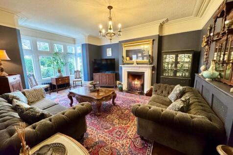 PHOTO-2025-11-19-17-59-55 (9).jpg