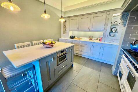 PHOTO-2025-11-19-17-59-55 (18).jpg