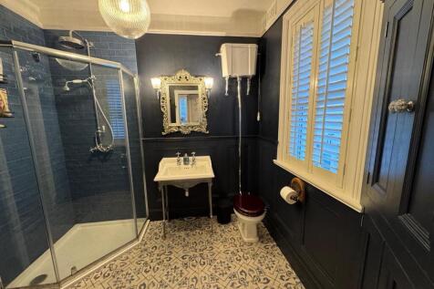 PHOTO-2025-11-19-17-59-55 (28).jpg