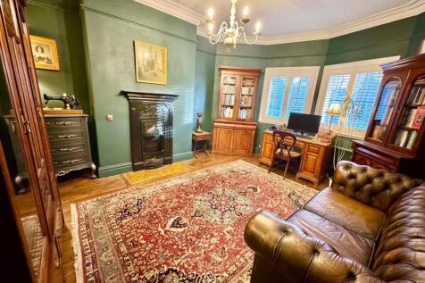 PHOTO-2025-11-19-17-59-55 (30).jpg