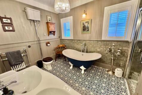 PHOTO-2025-11-19-17-59-55 (38).jpg