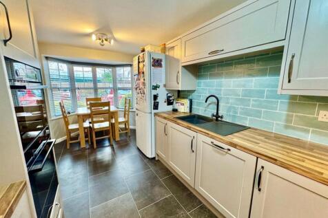 PHOTO-2025-11-25-23-33-25 (25).jpg