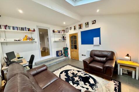 PHOTO-2025-12-10-16-27-46 (3).jpg