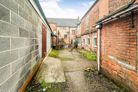 Courtyard  2  T202502261638.jpg