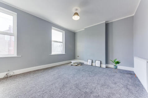 Bedroom 1.1 T202505231648.jpg