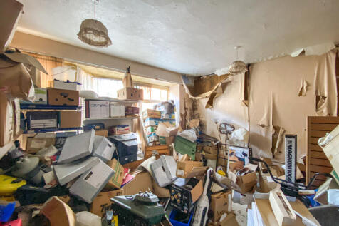 23-09-2025  21-14-20 IMG 4227 1  G Rm 1a.gMYuY T202509251520.jpg