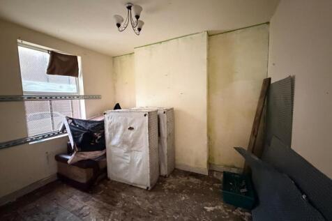 WhatsApp Image 2025-10-02 At 13.55.00  2  T202510031412.jpeg