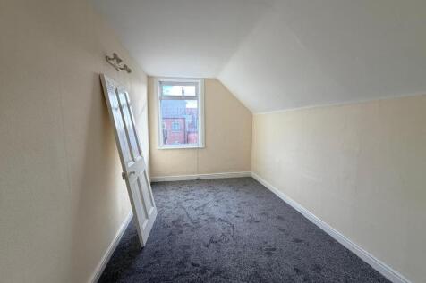 WhatsApp Image 2025-09-30 At 10.06.37  12  T202510011654.jpeg