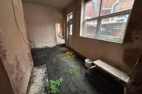 WhatsApp Image 2025-09-30 At 08.36.10  3  T202510021514.jpeg