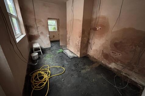 WhatsApp Image 2025-09-30 At 08.36.10 T202510021514.jpeg