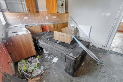 20251030045007 20251029 111246 AWUhW T202510300954.jpg