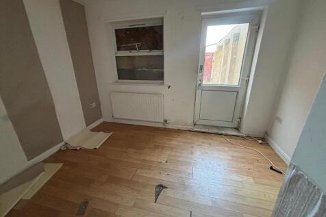 WhatsApp Image 2025-12-05 At 11.32.36 AM  5  T202512051334.jpeg