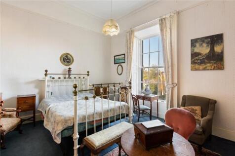 6 Royal Terrace