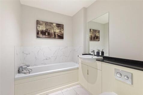 50 Larkfield Heath
