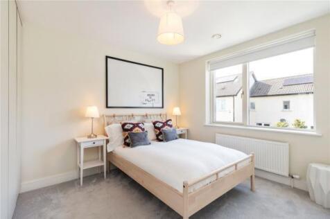 50 Larkfield Heath