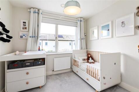 50 Larkfield Heath