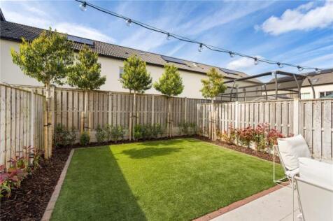 50 Larkfield Heath