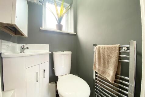 Cloakroom/wc
