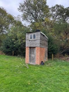 Lot 3 brick hut