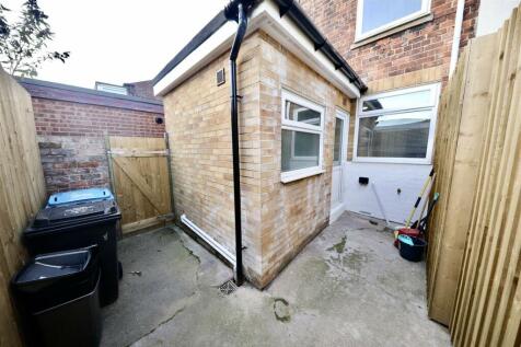 30 Exmouth Street - Garden.jpg