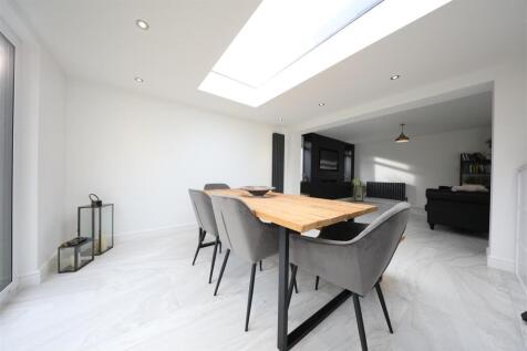 Kitchen/living/diner