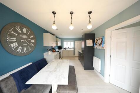 Kitchen diner
