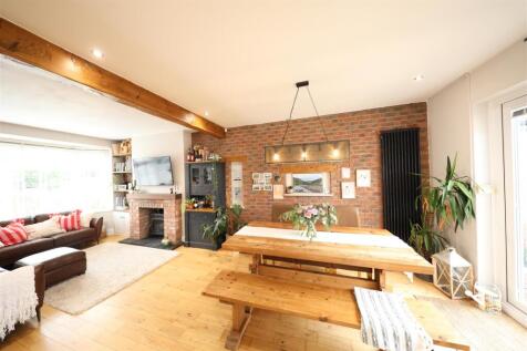 lounge/diner