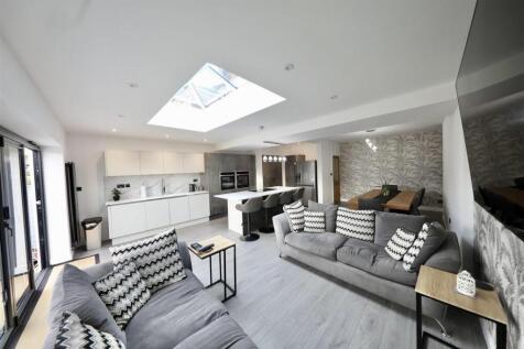 Open plan kitchen living area
