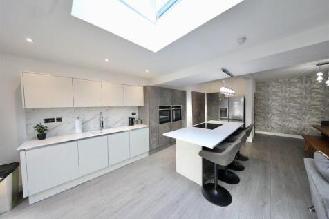 Open plan kitchen living area